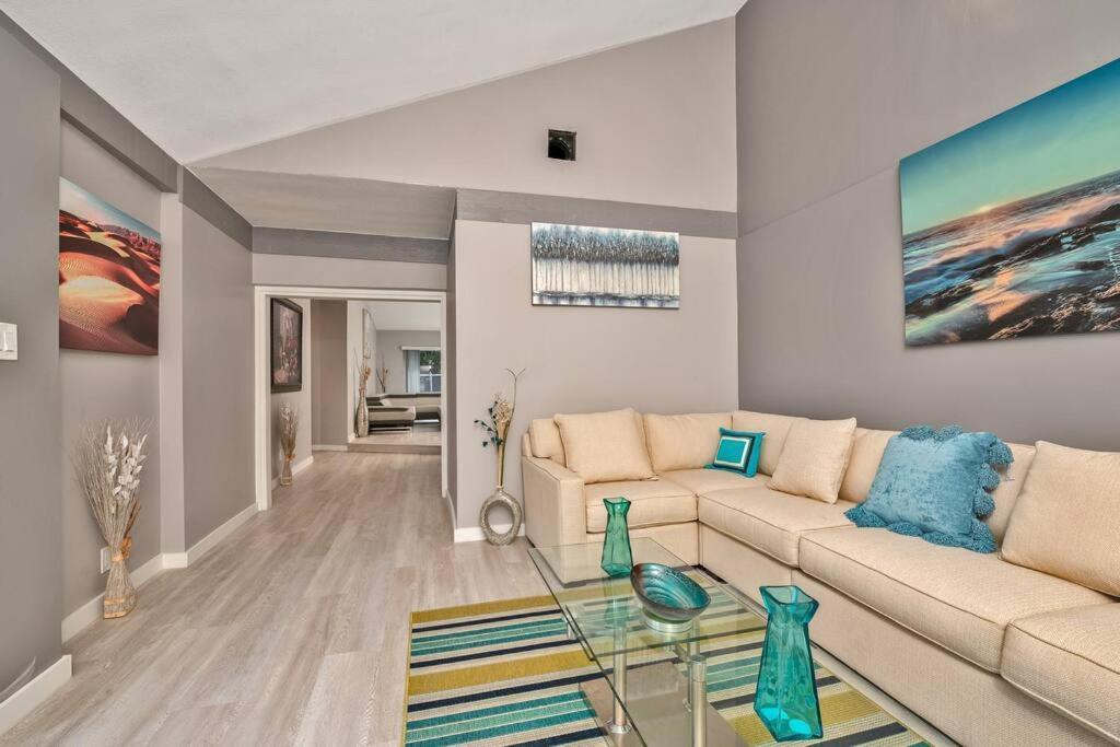 מיראמר Spacious 4 Bedrooms, 2 Bathroom House With Pool מראה חיצוני תמונה
