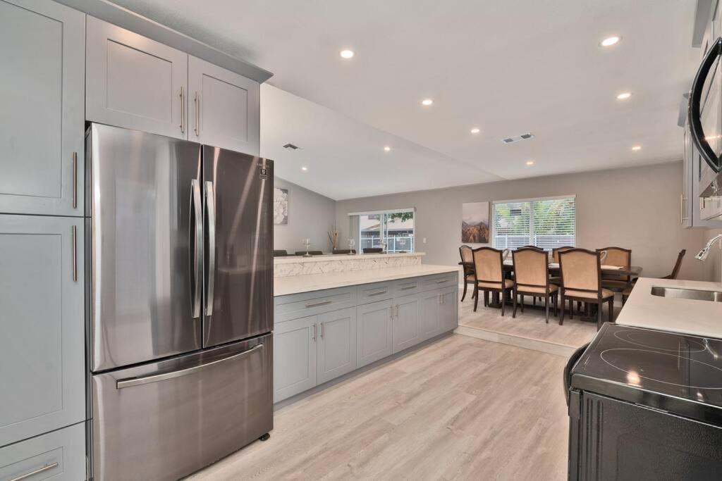 מיראמר Spacious 4 Bedrooms, 2 Bathroom House With Pool מראה חיצוני תמונה